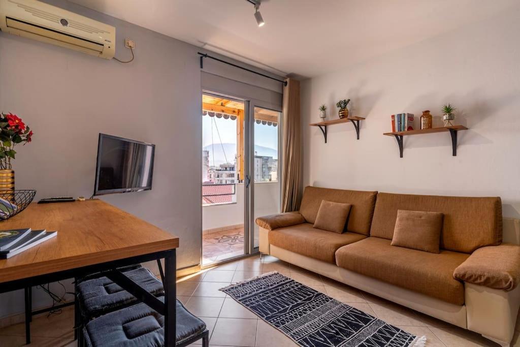 New Bazaar Apartment Tirana Exterior photo